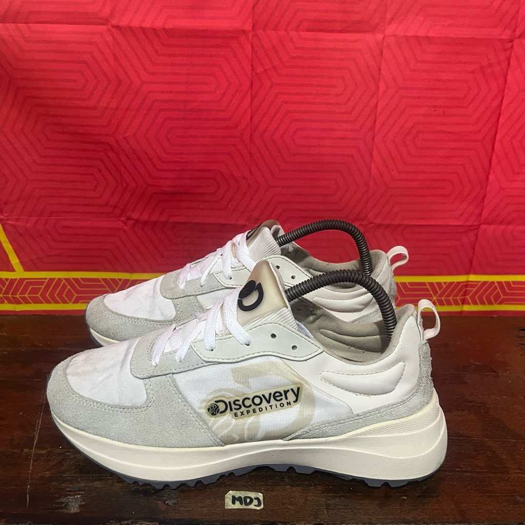 Sepatu discovery expedition size 41