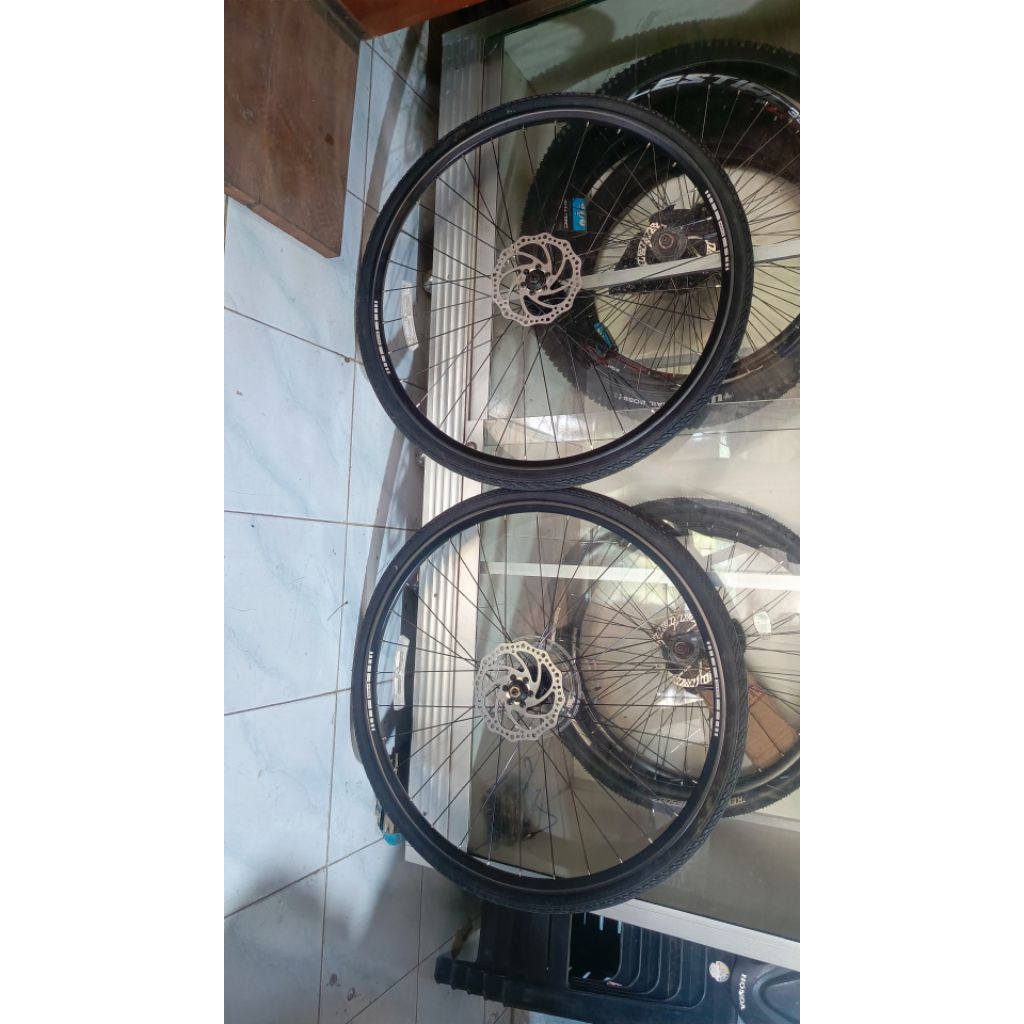 Whelset Sepeda Marin Gravel 700C