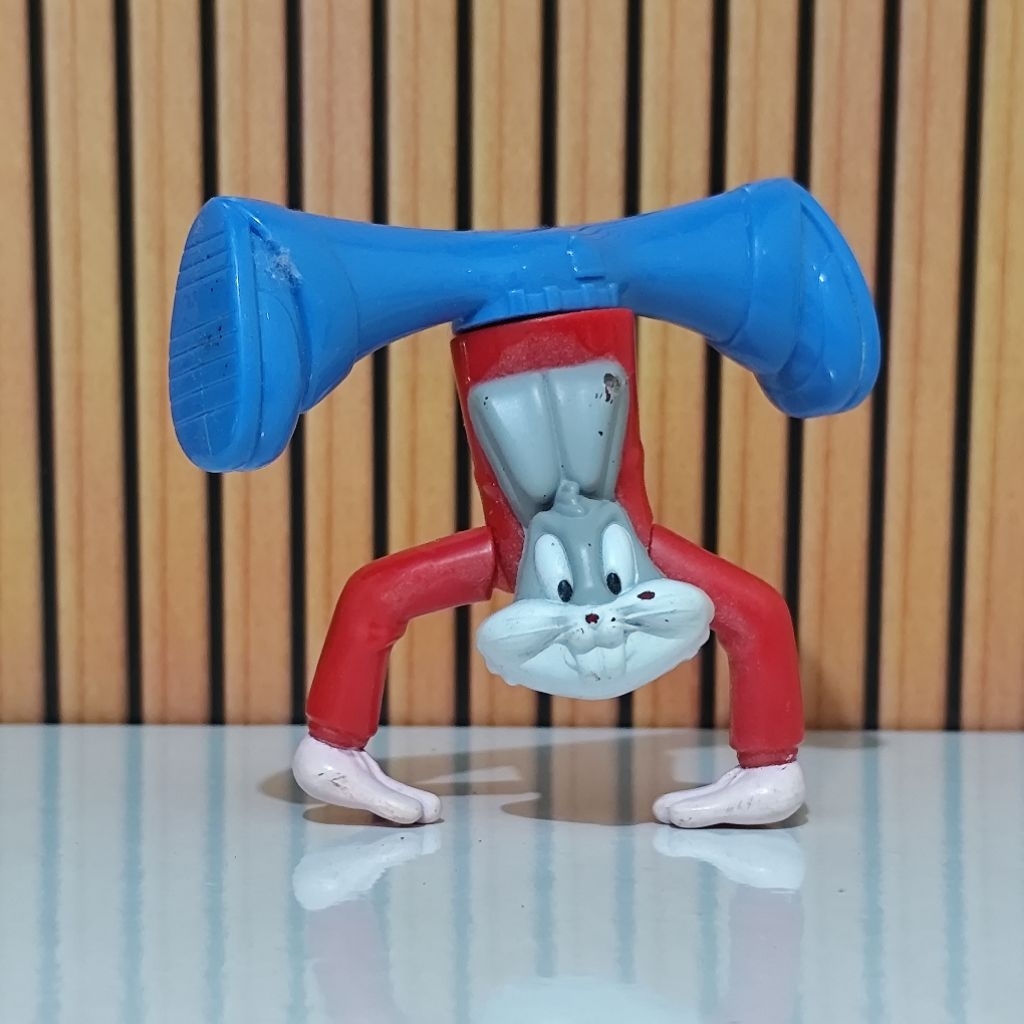 Figure Bugs Bunny