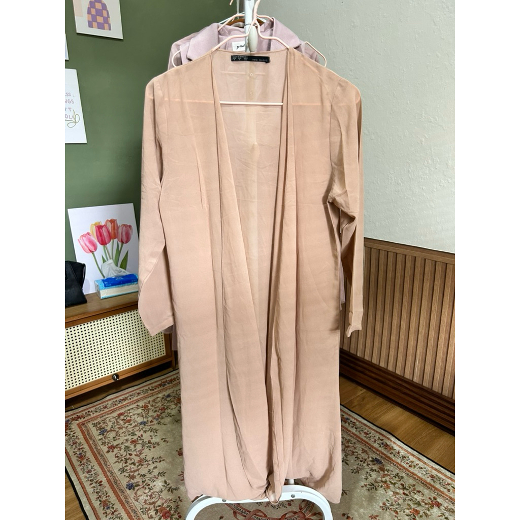 Outer pink