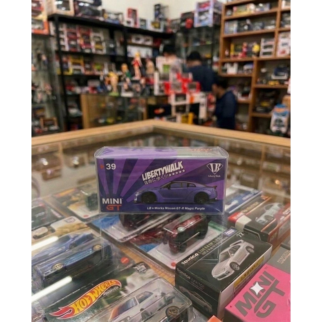 Mini GT #39 Liberty Walk LB Works Nissan GT-R Magic Purple 1:64