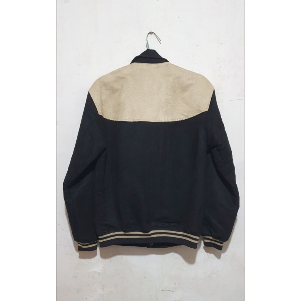 jaket varsity | bahan suede
