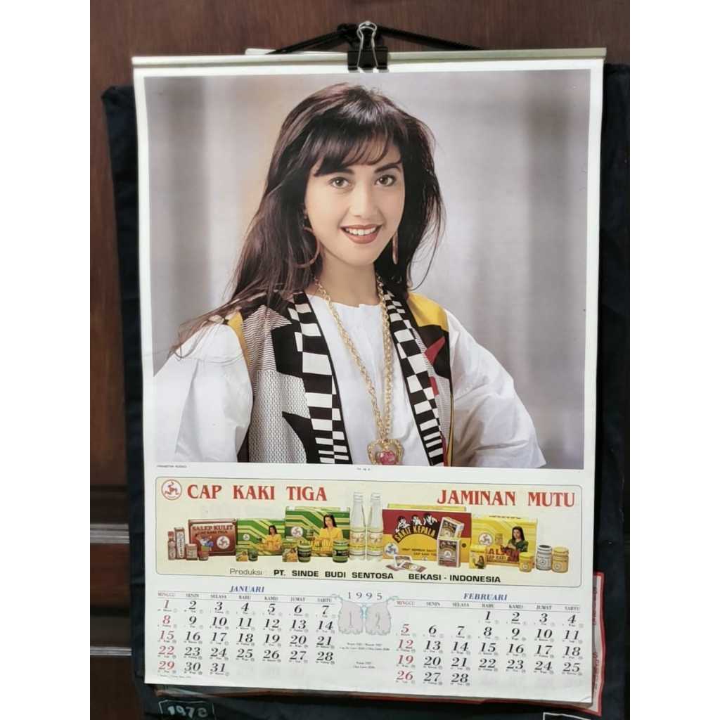 KOLEKSI KALENDER LAMA KALENDER JADUL KALENDER TAHUN 1995 CAP KAKI TIGA ARTIS INDONESIA JADUL