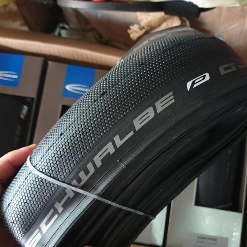 Schwalbe G-One Gravel Bike Tire 700c Kevlar
