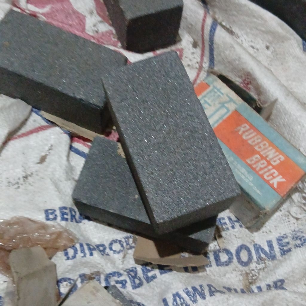 Batu asahan pisau / ungkal Beji / ungkal pisau