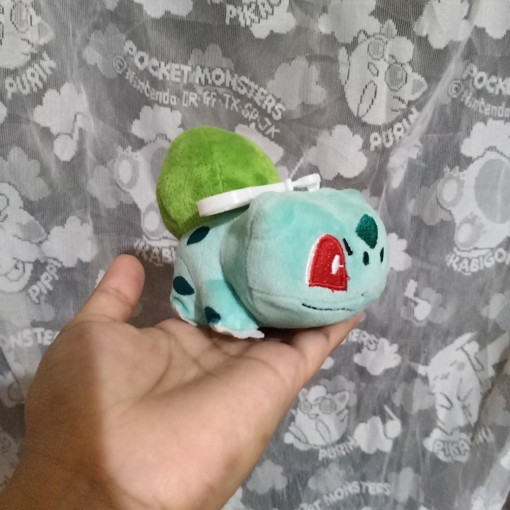 GANTUNGAN BONEKA POKEMON BULBASAUR tomy