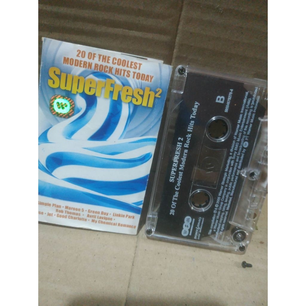 Kaset Pita Various Artists: Super Fresh 2 ( Simple Plan, Green Day, Lp, Avril Lavigne, Seether etc)