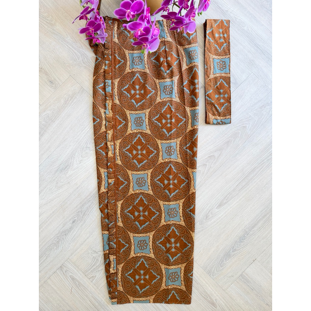 Kamen 1/2 Jadi Batik Laseman/Kamen Lilit Batik/Rok Lilit Batik
