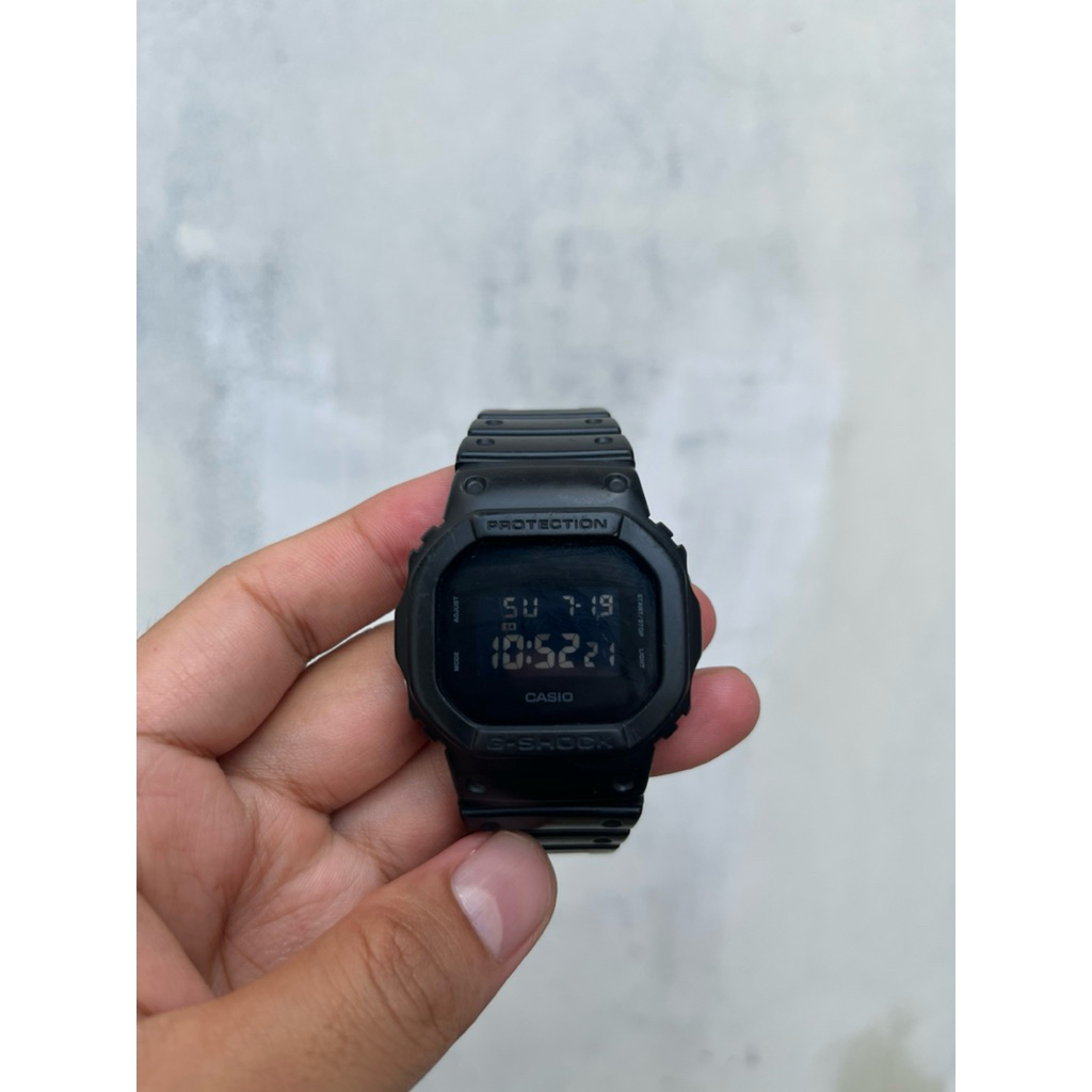 jam tangan DW 5600 BB Second