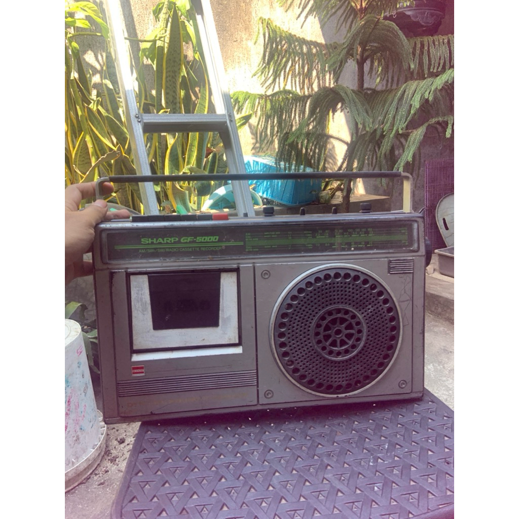 tape radio merk SHARP jadul vintage