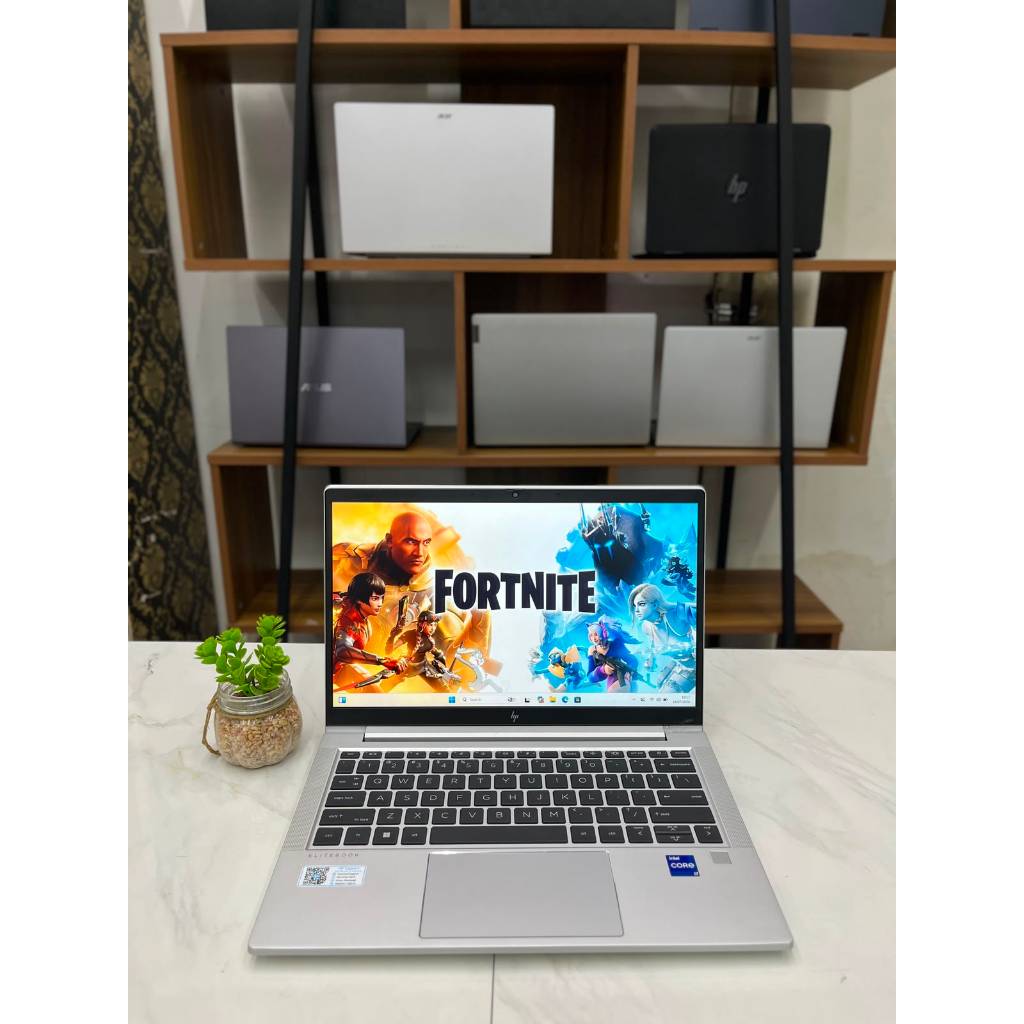 HP ELITEBOOK 630 G10 INTEL CORE I7-1355U RAM 16 GB SSD 512 GB INTEL UHD GRAPHICS