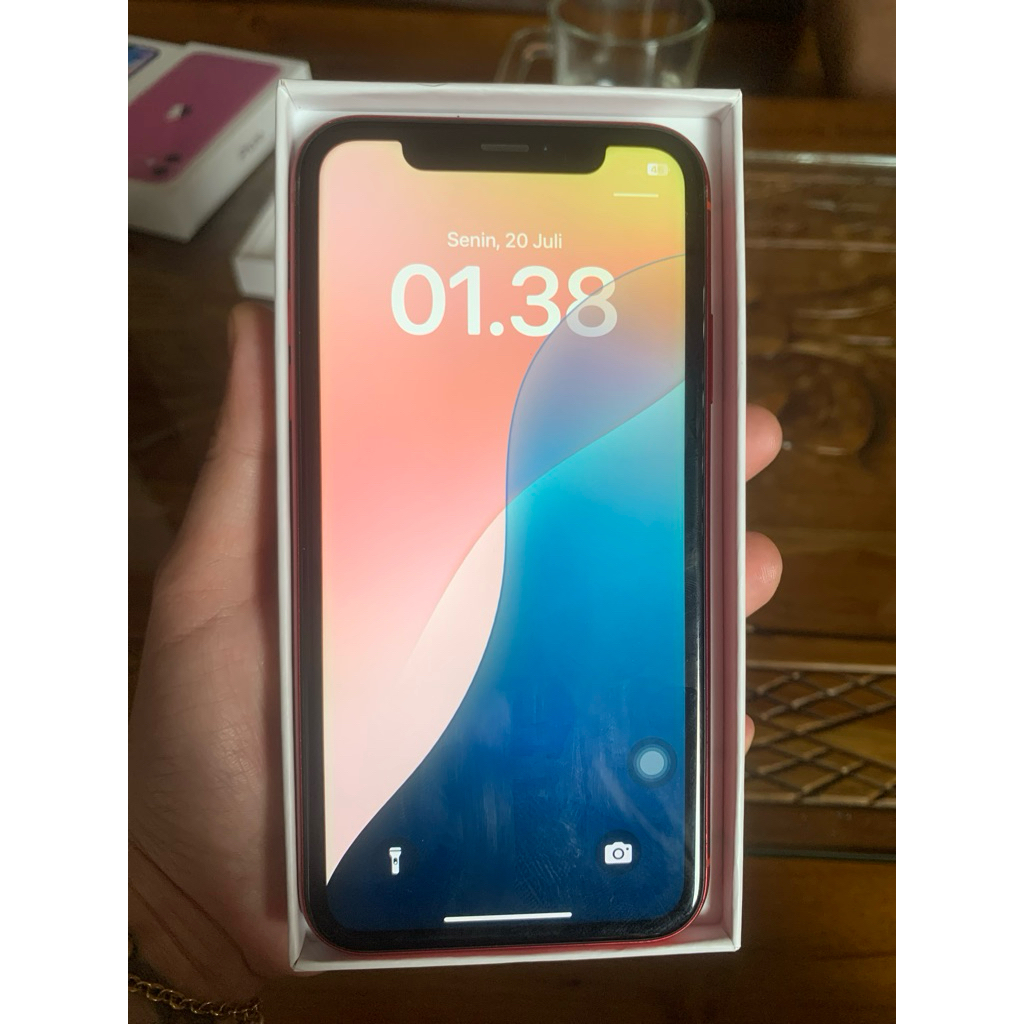 Handphone Iphone XR secound like new garansi inter