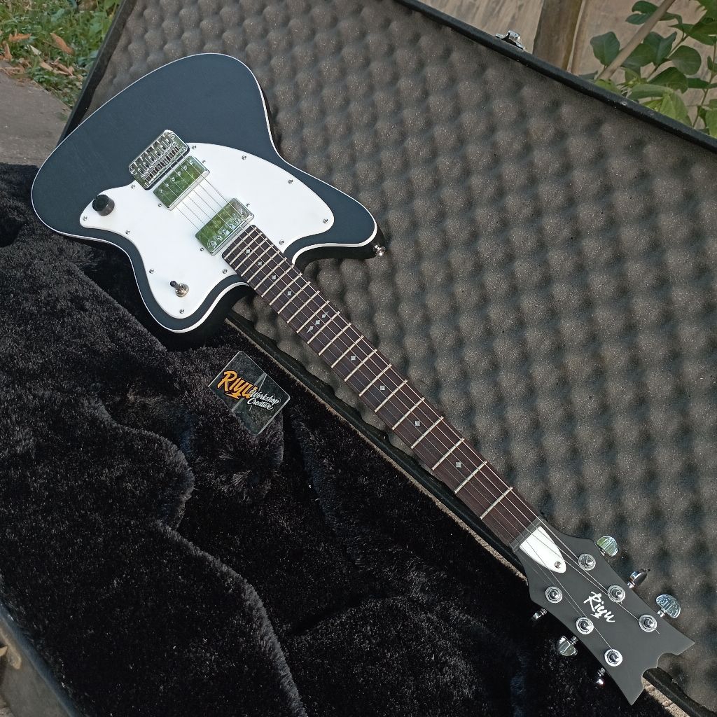 Riyu Guitars Jazzmaster Style