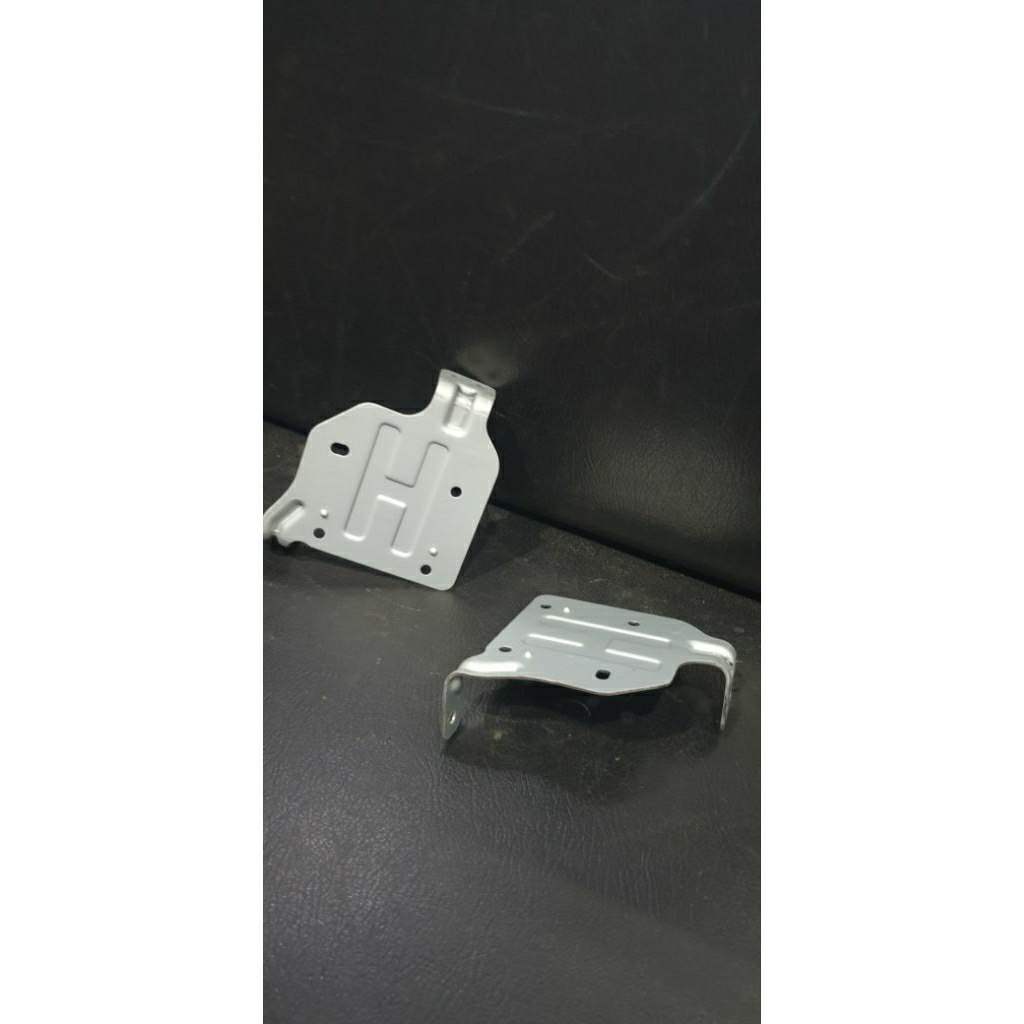 Besi dudukan mounting Head Unit Mitsubishi Xpander Exceed Ultimate sepasang