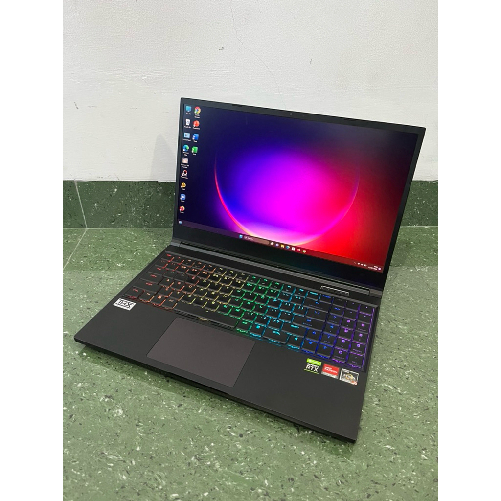 LAPTOP GAMING AFTERSHOCK APEX 15r