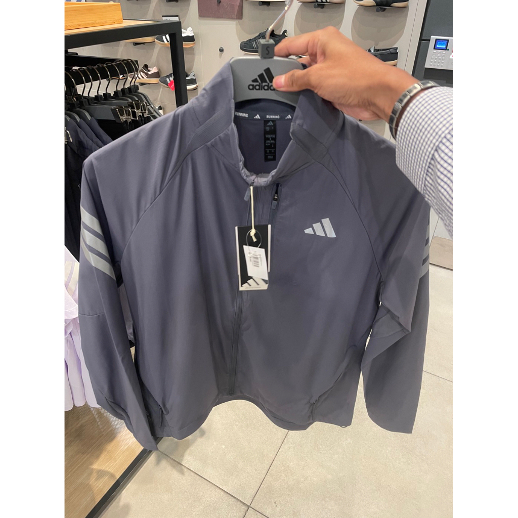 Jaket running adidas