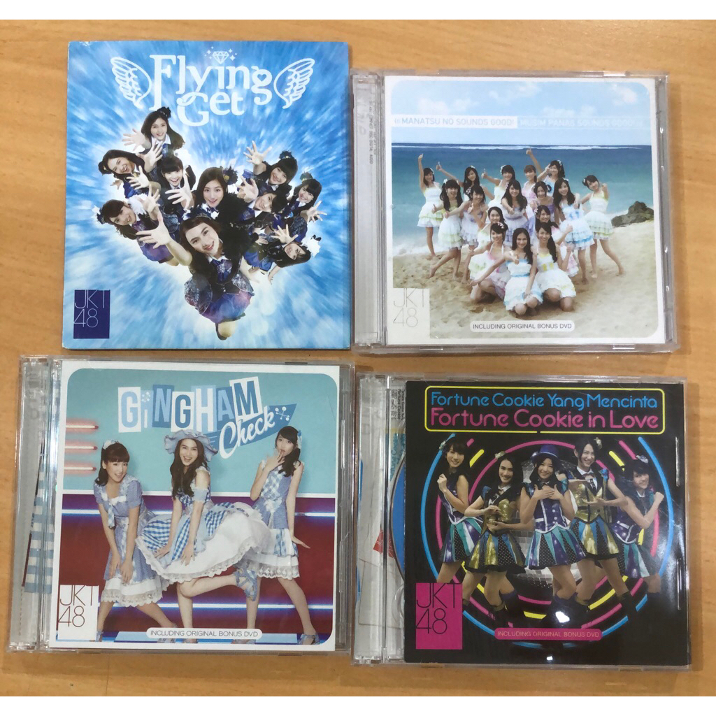 CD Album JKT 48(1)