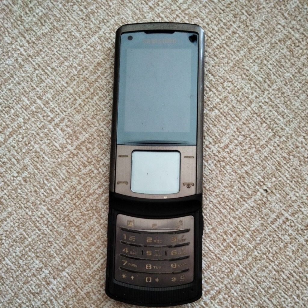 SAMSUNG SGH-U900