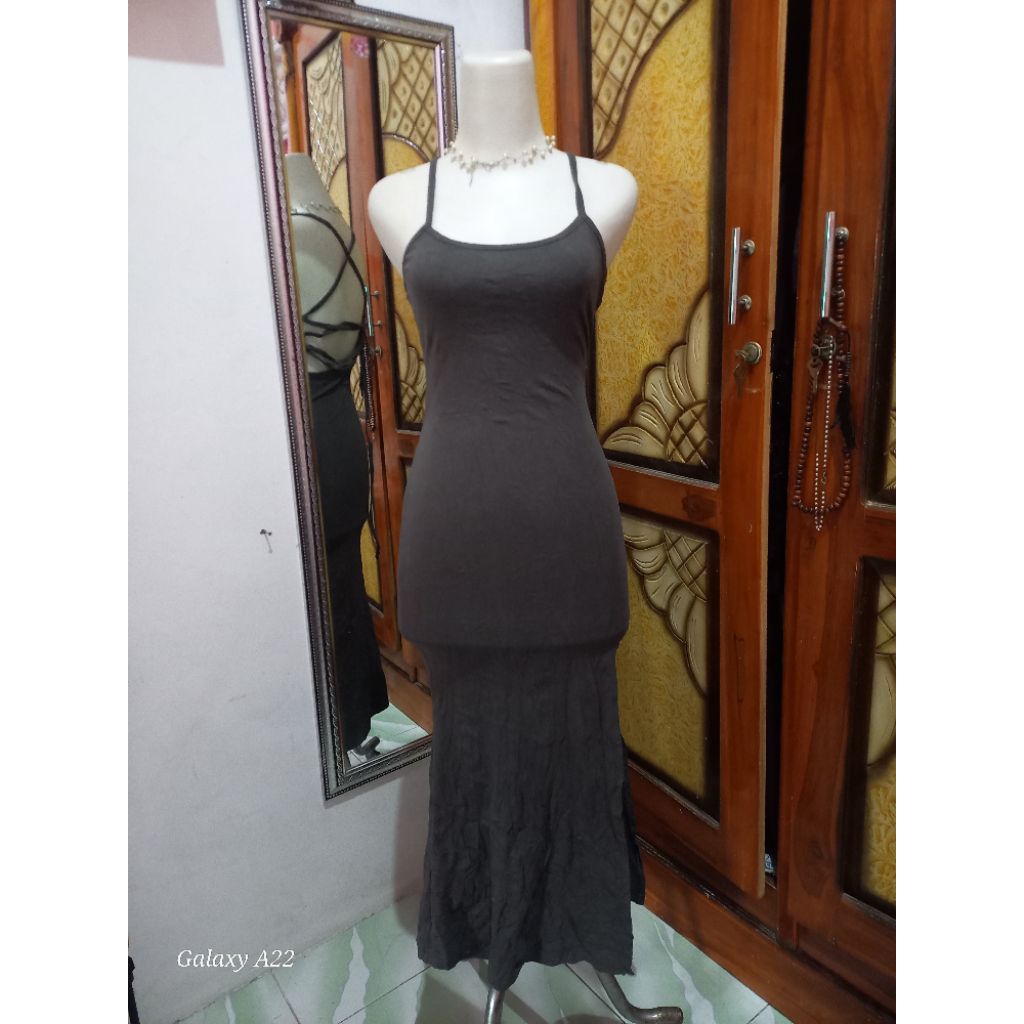 dress backless