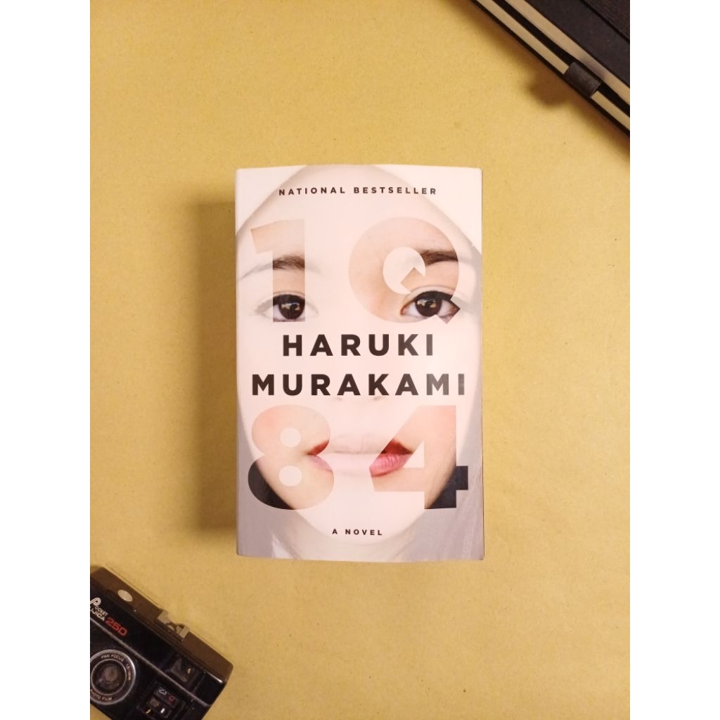 1Q84(Haruki Murakami)