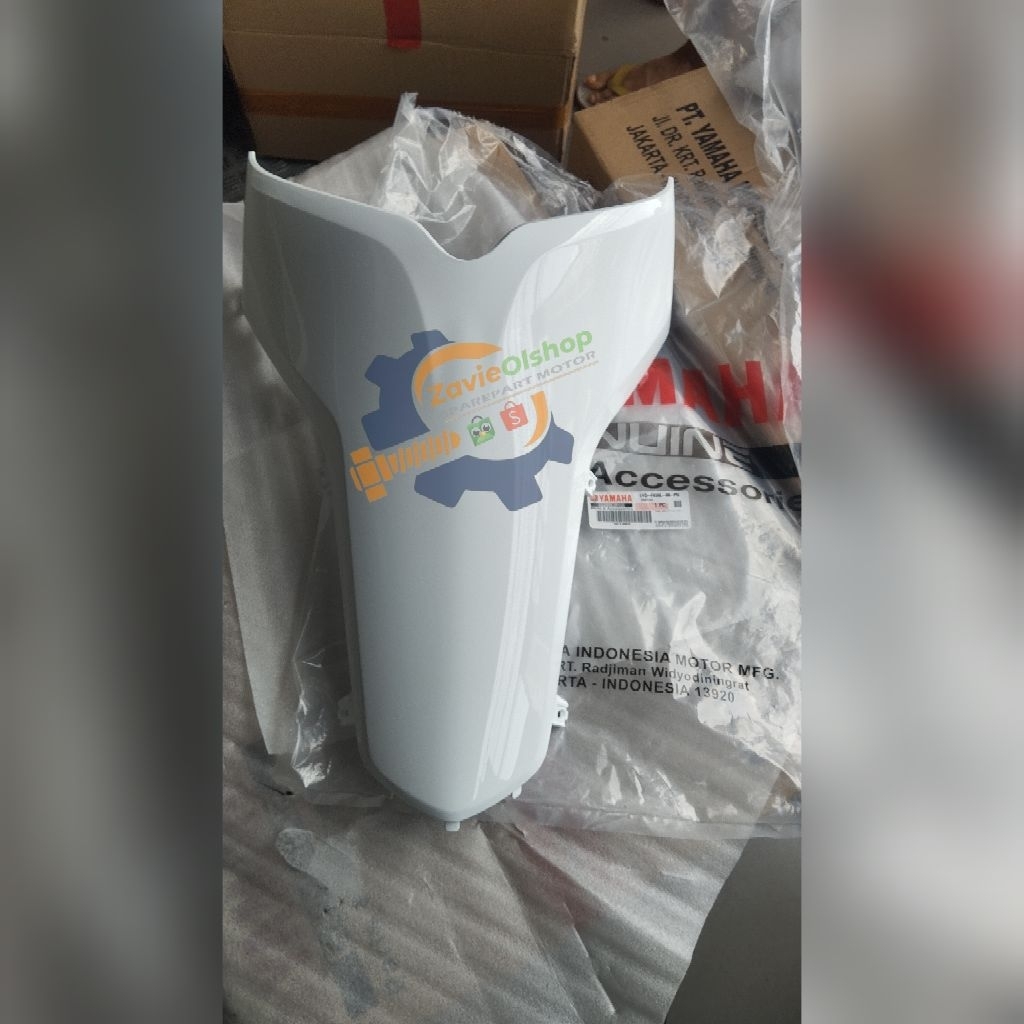 PANEL INNER COVER LACI YAMAHA FINO FI PUTIH ORIGINAL 1YD-F836L-00-PG