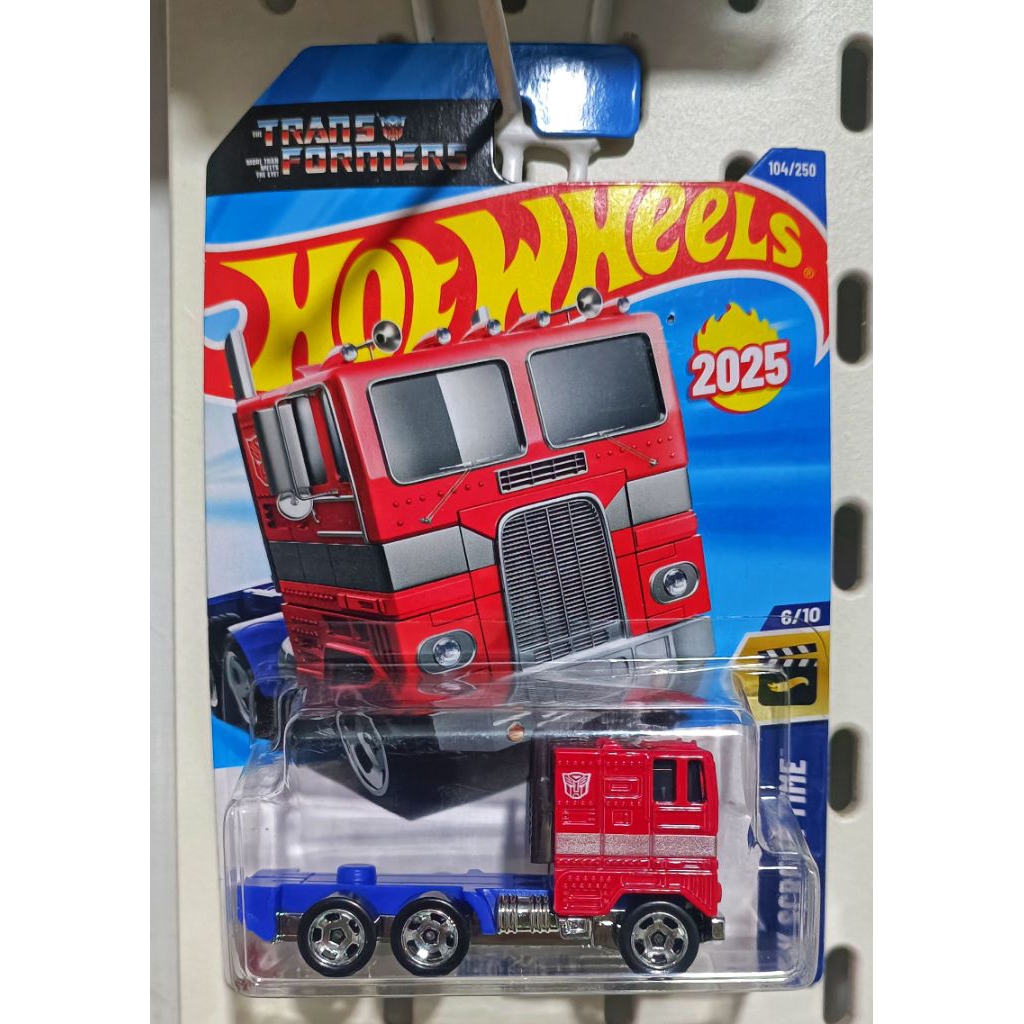 Hotwheels_OptimusPrime