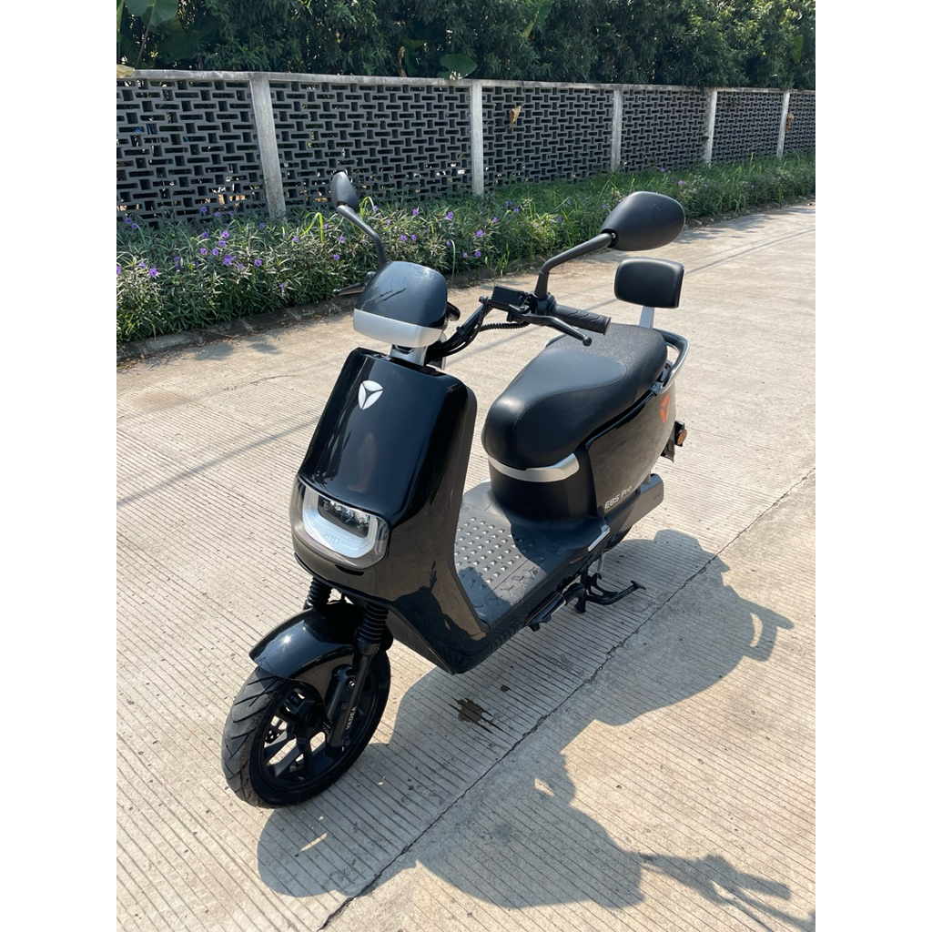 Yadea E8S Pro Skuter Listrik - Baterai Graphene 72V38Ah