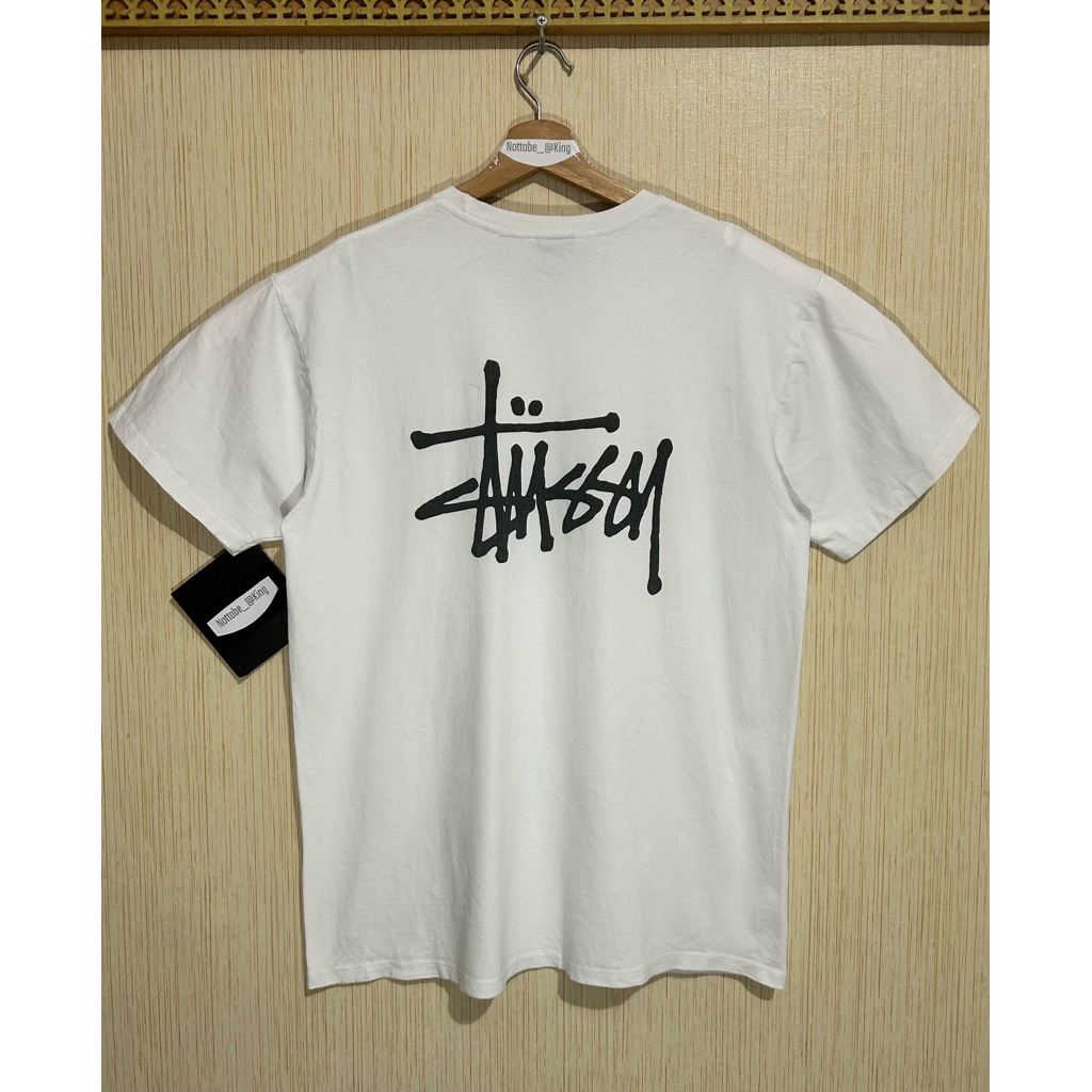 ‘STUSSY’ T-shirt