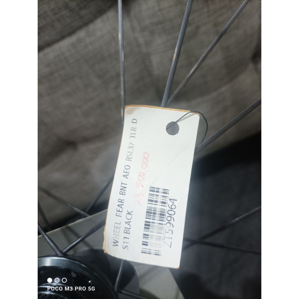 wheelset belakang bontrager aeolus rsl 37 tcr disc