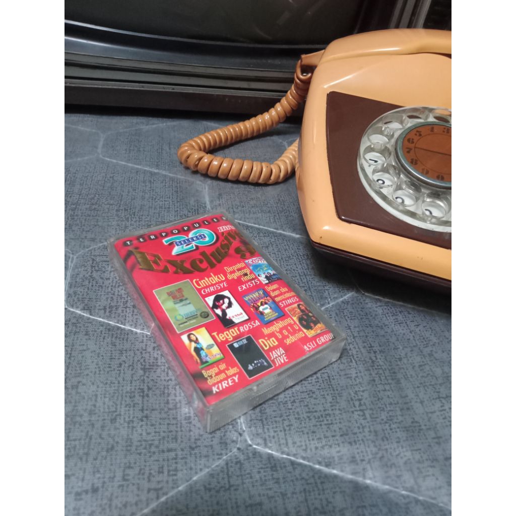 Kaset pita kompilasi 20 Lagu Indonesia - Malaysia, EYE, Exist,dll