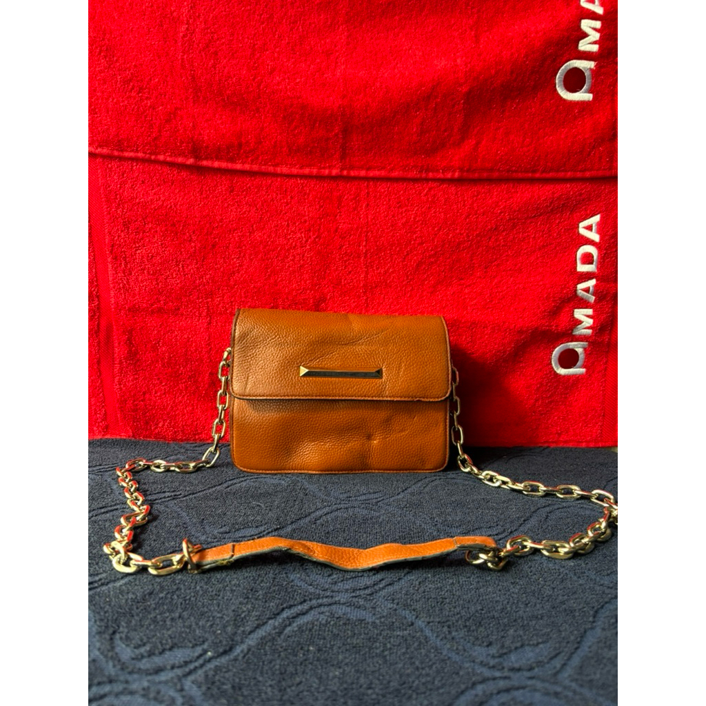 TAS SLING DELLA STELLA KULIT ASLI WANITA SECOND BRANDED COKLAT / TAS SELEMPANG KECIL WANITA DELLA ST