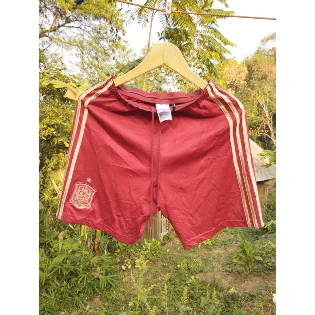 Spain short pants Juara dunia