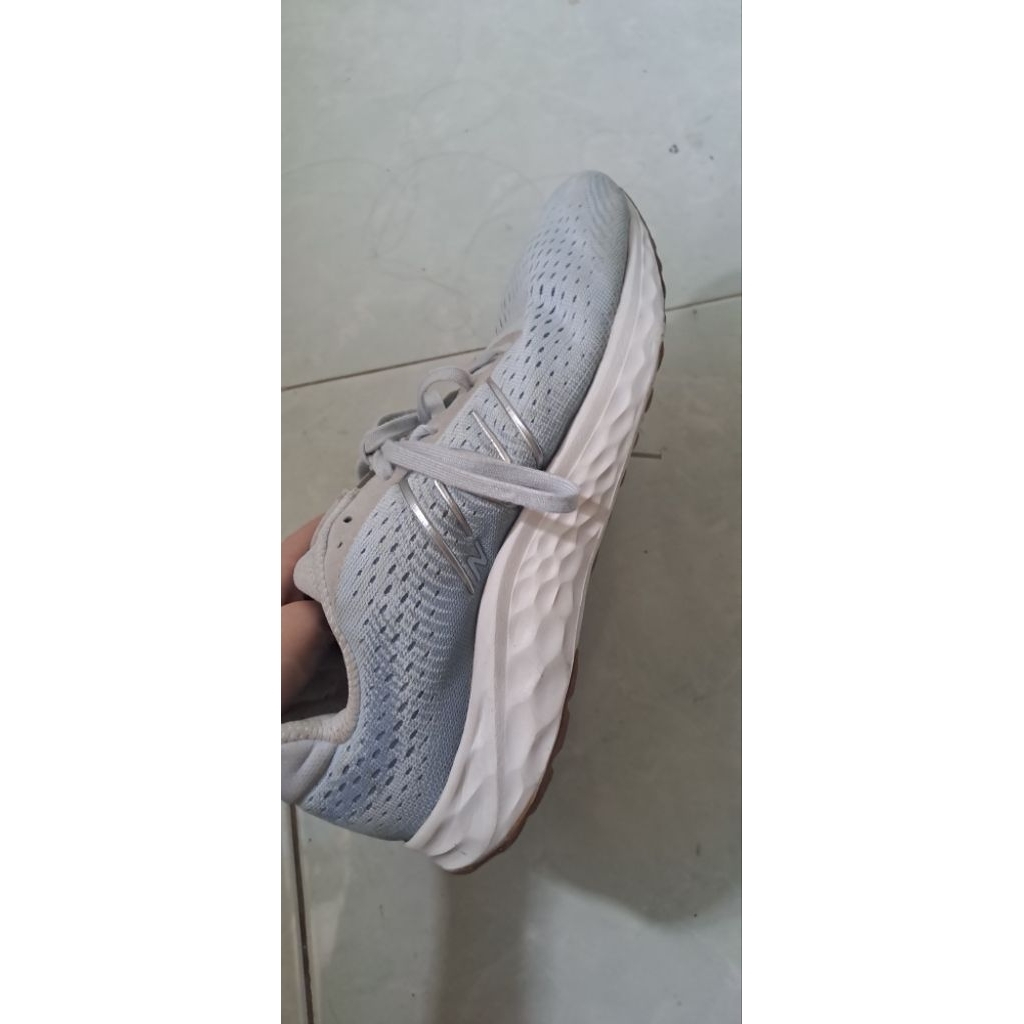 Preloved sneakers running nb 520 grey