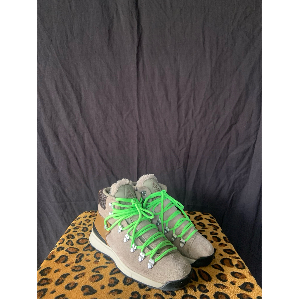 sepatu second size 38