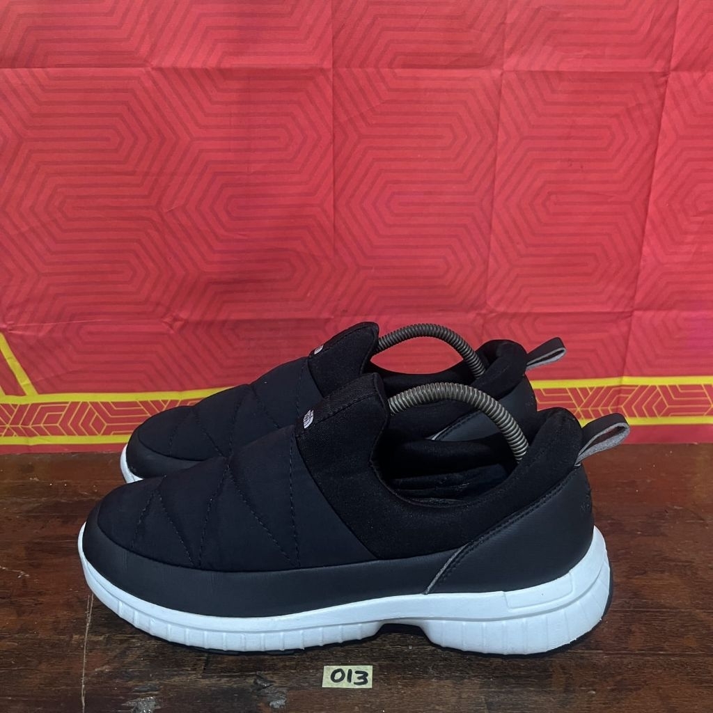 Sepatu hiking The North Face Mule Slip-Onsize 40.5