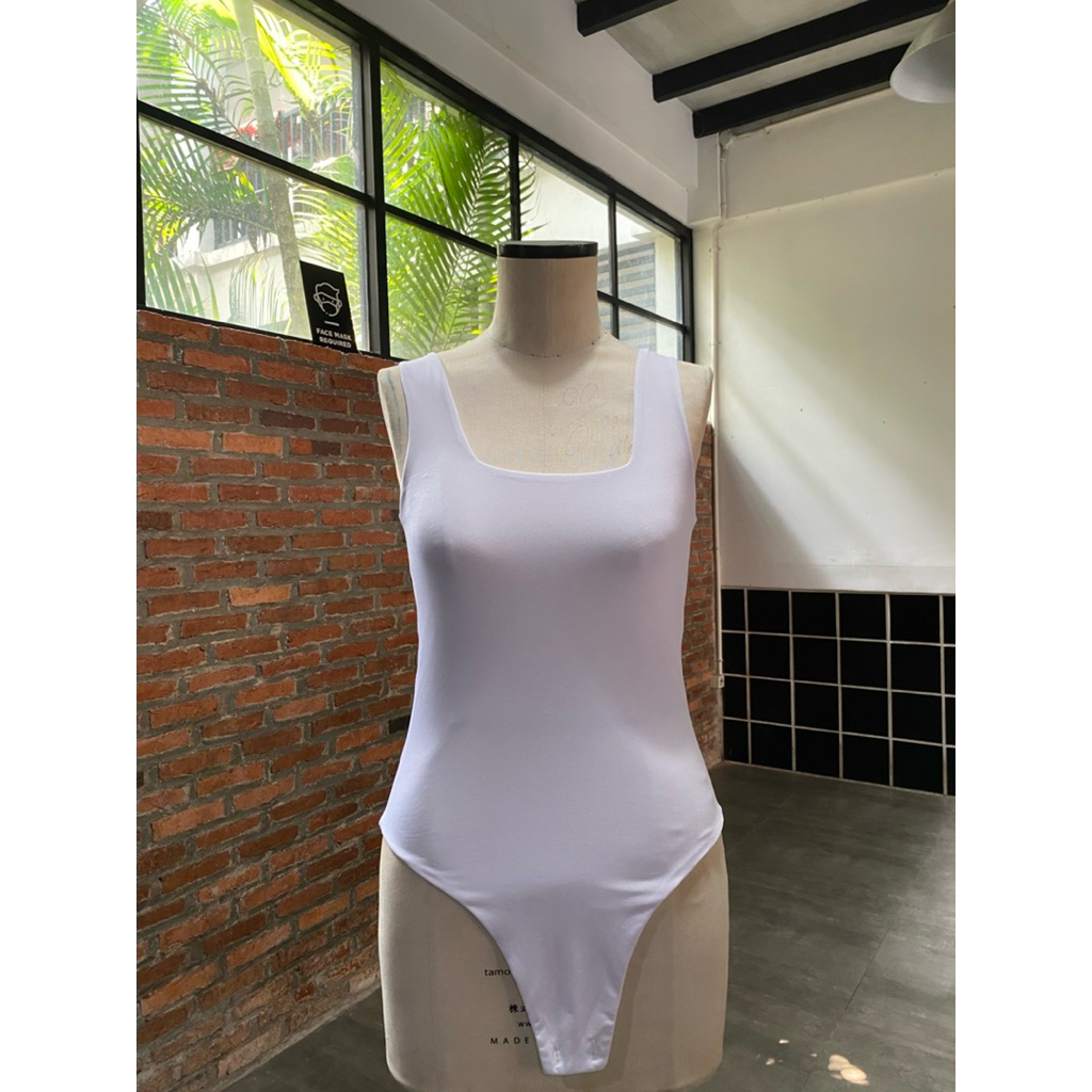 [Preloved] ND Bodysuit White | Swimsuit White Wanita | Size S - M