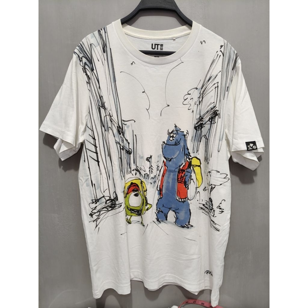kaos uniqlo x pixar