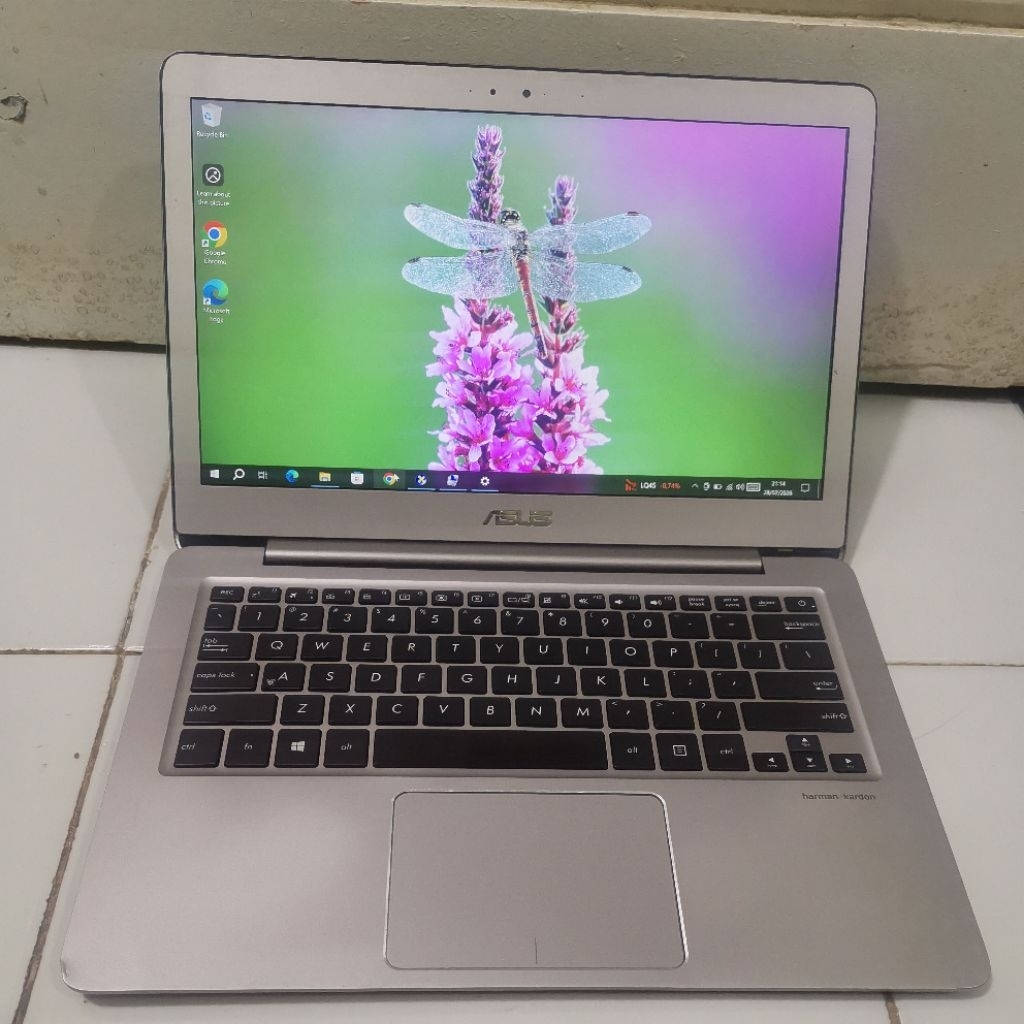 Asus ZenBook UX330UAK I7 Gen 7, RAM 8 NVME 256