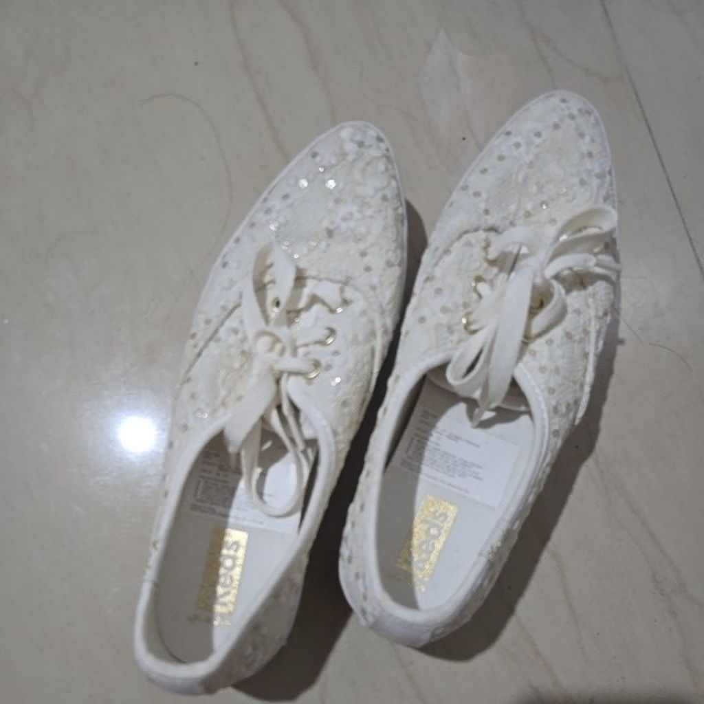 SNEAKERS KEDS PUTIH