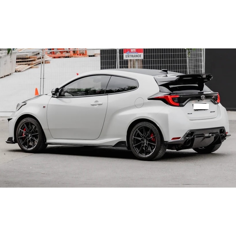 wing spoiler GR Yaris Varis Arising dry Carbon
