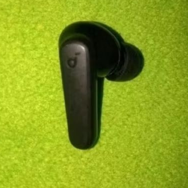 Soundcore R50i earphone hanya sebelah kiri (L) dan kanan (R) saja,firmware versi 19.43 bekas second 