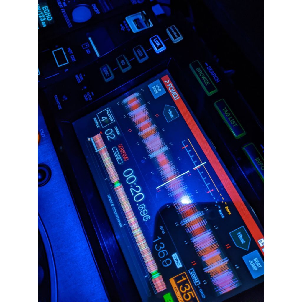 Monitor CDJ 2000