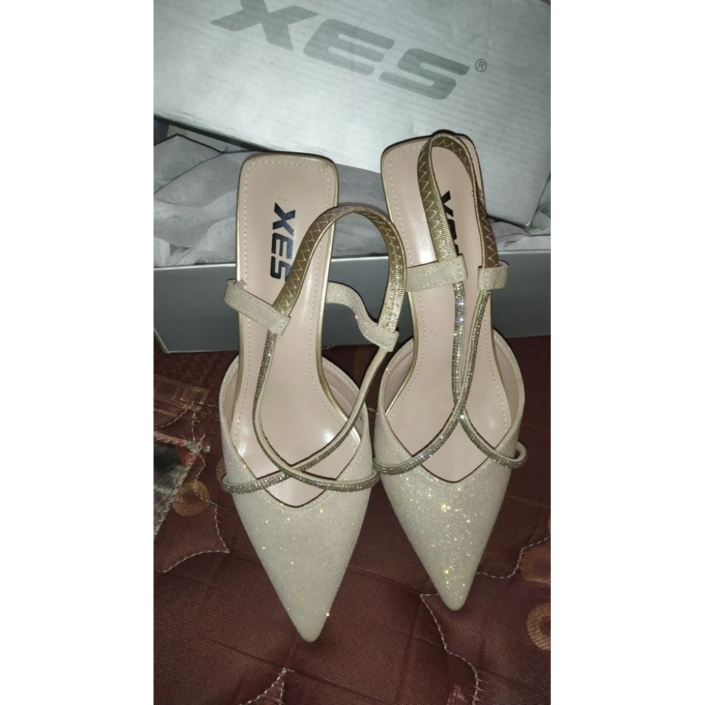 PRELOVED XES HEELS