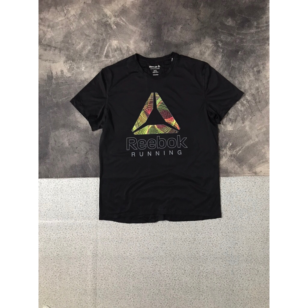 kaos running Reebok bekas second