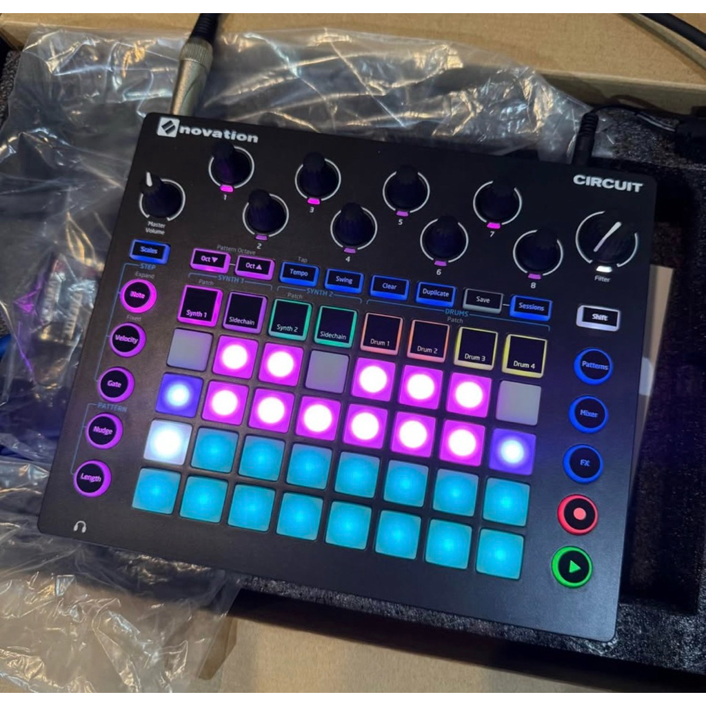 Novation Circuit - Groove Box Drum Machine