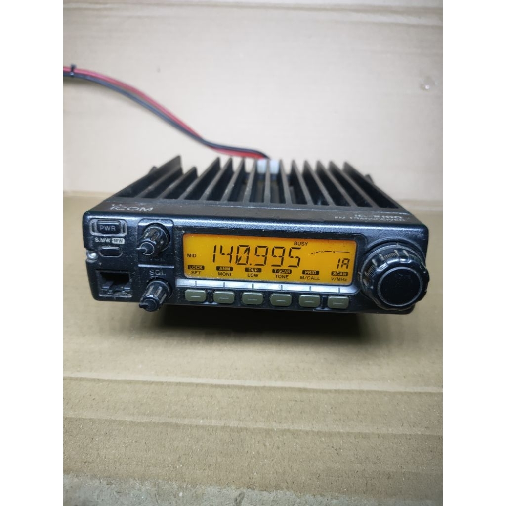 radio  rig icom 2100 bekas normal