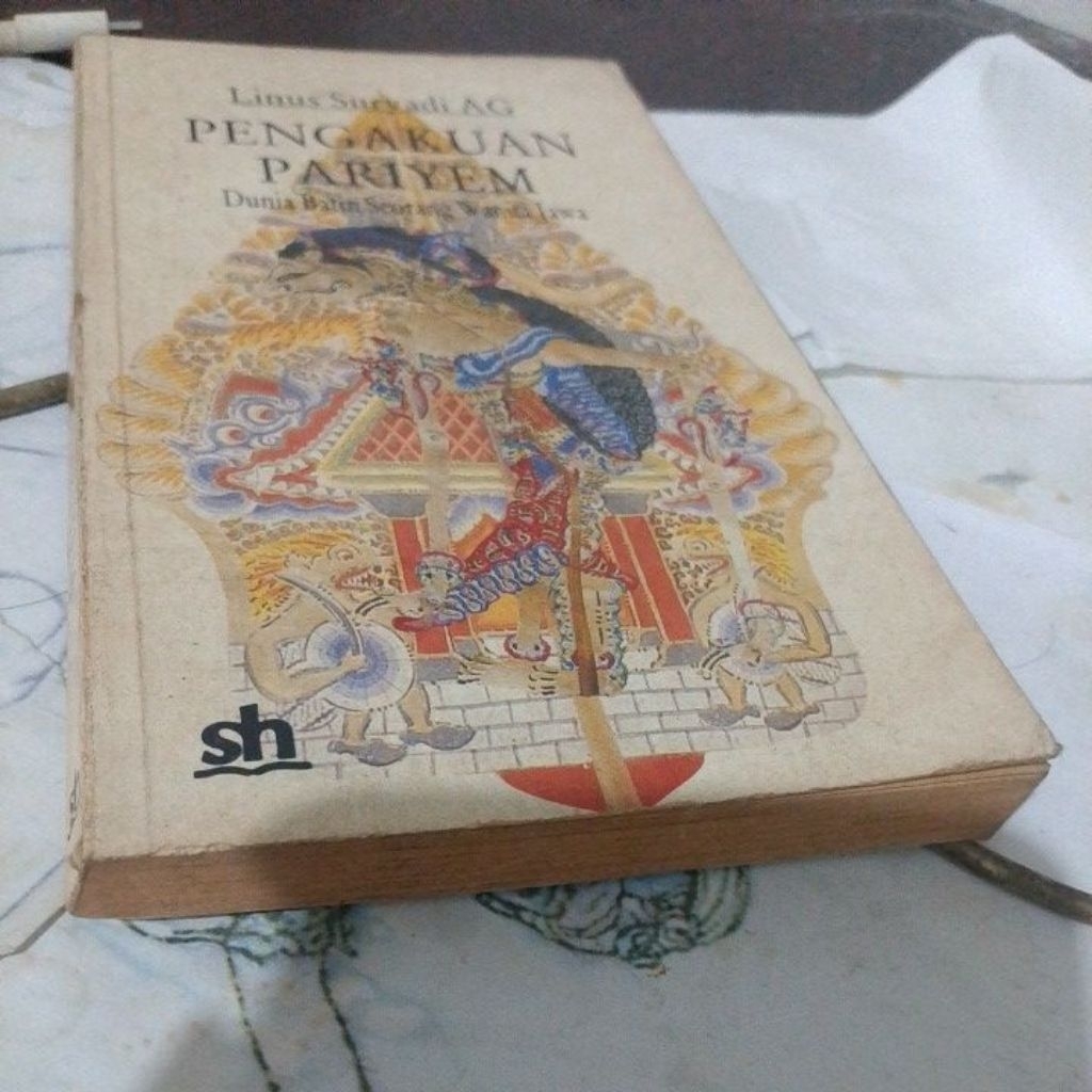 pengakuan Pariyem oleh Linus Suryadi