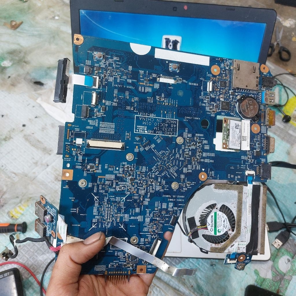 Motherboard Acer E1 410 Hidup Normal