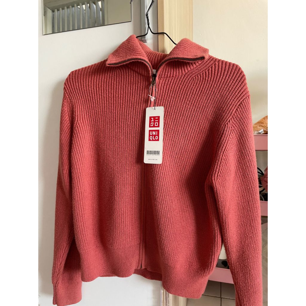 UNIQLO Zipper