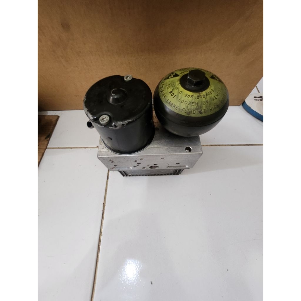 SBC mercedes benz W211 A005 431 96 12 original
